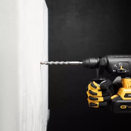 Бур по бетону Denzel, 16 x 210 мм,двойная спираль, три пылеотводящие кромки, 705037 купить в Когалыме