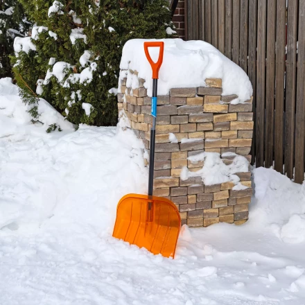 Лопата для уборки снега поликарбонат Сибртех, 465х410х1390 мм, стальной черенок, усиленная 61655 купить в Когалыме