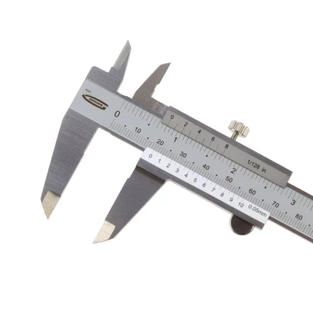 Штангенциркуль, 150 мм, 0.05 мм, нержавеющая сталь, с глубиномером Gross 31671 купить в Когалыме
