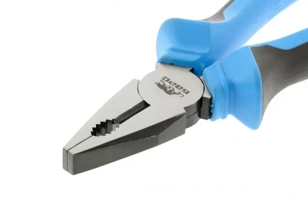 Плоскогубцы комбинированные 200 мм хром-ванадий двухкомпонентные рукоятки БАРС 16998 купить в Когалыме