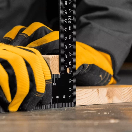 Угольник, 200 х 300 мм, алюминиевый, лазерная гравировка Denzel 32392 купить в Когалыме