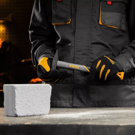 Молоток слесарный, 200 г Denzel, кованый, фибергласовая рукоятка c TPR покрытием 10482 купить в Когалыме