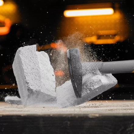 Молоток слесарный, 200 г Denzel, кованый, фибергласовая рукоятка c TPR покрытием 10482 купить в Когалыме