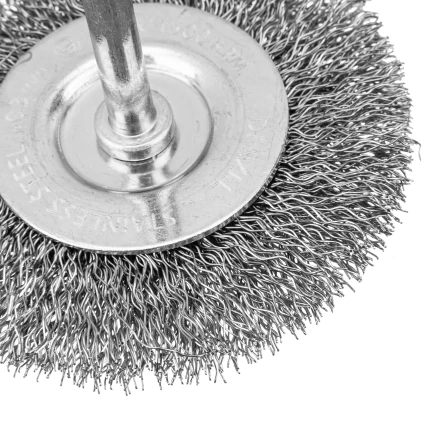 Набор щеток для дрели Denzel, 2 Плоские 50-75мм, 3 Чашки 25-50-75мм, шпилька,  нерж.вит. проволока 74493 купить в Когалыме