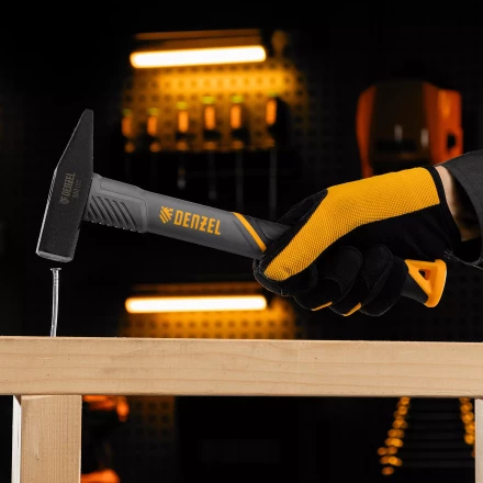 Молоток слесарный, 300 г Denzel, кованый, фибергласовая рукоятка c TPR покрытием 10483 купить в Когалыме