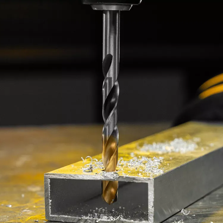 Сверло спиральное по металлу Denzel 9 x 125мм, Р6М5, Golden Tip, многогранная заточка, 718284 купить в Когалыме