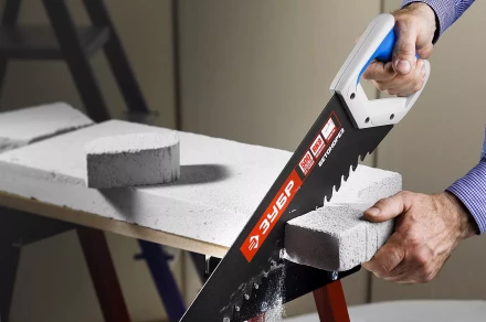 Ножовка по пенобетону (пила) ЗУБР БЕТОНОРЕЗ 700 мм, шаг 20 мм, 32 твердосплавных резца, твердосплавные напайки на каждом зубе, тефлоновое покрытие 15157-70 купить в Когалыме