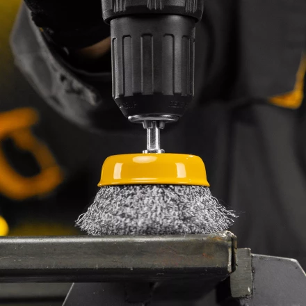 Щетка для дрели Denzel, 75 мм, Чашка, со шпилькой, нержавеющая витая проволока, 744773 купить в Когалыме