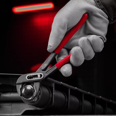 Клещи переставные Matrix 180 мм, хром-ванадий, обливные рукоятки, 17920 купить в Когалыме