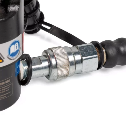 Пресс гидравлический помповый КВТ ПГ-300 для опрессовки наконечников до 300 мм (85528) купить в Когалыме