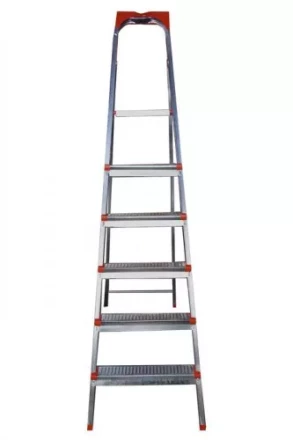 Стремянка стальная оцинков. Энкор 6 ступеней 69673 купить в Когалыме