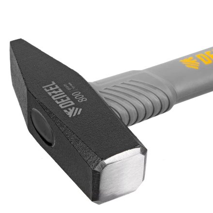 Молоток слесарный, 800 г Denzel 10488, кованый, фибергласовая рукоятка c TPR покрытием купить в Когалыме