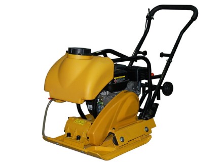 Виброплита TOR C-60(X)  67кг, 15кН (Honda) бак, коврик, колесный комплект 1049239 купить в Когалыме