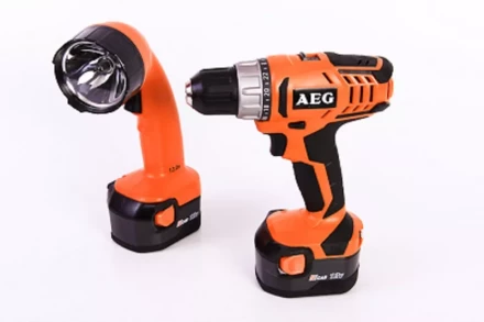 Аккумуляторная дрель AEG BS 12 G2 NC-142 CF 443769 купить в Когалыме