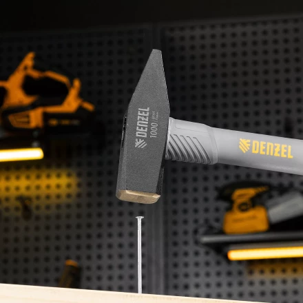 Молоток слесарный, 1000 г Denzel, кованый, фибергласовая рукоятка c TPR покрытием 10490 купить в Когалыме