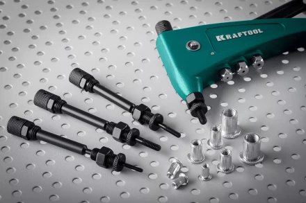 Резьбовая насадка для заклепочника KRAFTOOL 31180-M3 купить в Когалыме