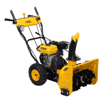 Гибридная снегоуборочная машина с функц. подметания Denzel SWB-600, 212 сс, руч. старт, 2 насадки купить в Когалыме