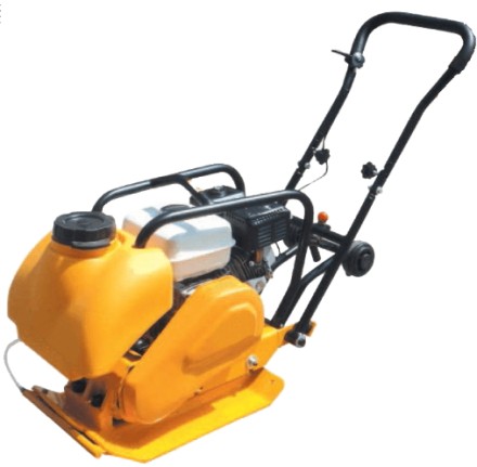 Виброплита TOR C-60T(R) 70 кг, 10,5кН (Loncin) бак, коврик, колесный комплект 1022026 купить в Когалыме