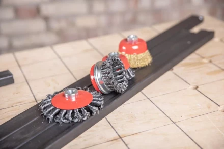 Кордщетка HAMMER чаша 85мм для УШМ гофрированная латунированная сталь (207-103) купить в Когалыме