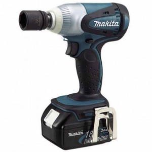 Аккумуляторный ударный гайковерт Makita BTW251RFE купить в Когалыме