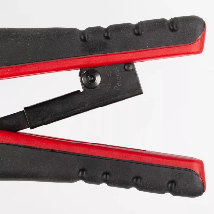 Кримпер многофункциональный КВТ JT-02 с 2 встроенными модулями для обжима RJ-45, RJ-12, RJ-11 (84626) купить в Когалыме