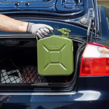 Канистра для ГСМ Stels 53143, металлическая, 5 литров купить в Когалыме