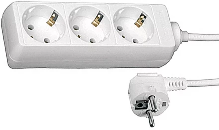 Удлинитель СВЕТОЗАР электрический с заземлением, евро, 3 гнезда, 2м SV-55033-2 купить в Когалыме