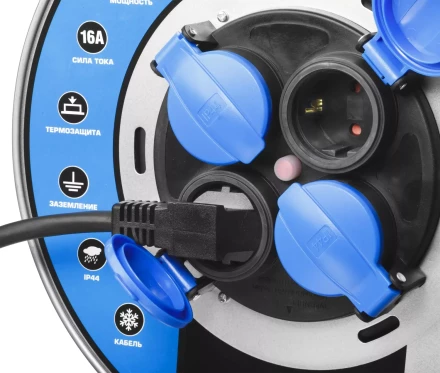 Удлинитель ЗУБР "ПРОФИ" на металл катушке, КГ 3х1,5кв мм, морозостойкий, 4 гнезда, IP44, макс мощность 3500Вт, 50м 55085-50 купить в Когалыме