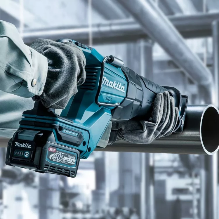 Аккумуляторная сабельная пила Makita XGT JR001GM201 купить в Когалыме