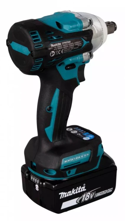 Аккумуляторный ударный гайковерт Makita DTW300RTJ (2 АКБ 5 Ач, ЗУ) купить в Когалыме