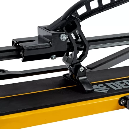 Плиткорез рельсовый 1200х16мм Denzel 877020 , каретка на подш., стальная станина, усил. рукоятка-пенал купить в Когалыме