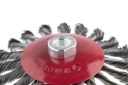 Кордщетка HAMMER тарелка 125мм для УШМ витая сталь (207-113) купить в Когалыме