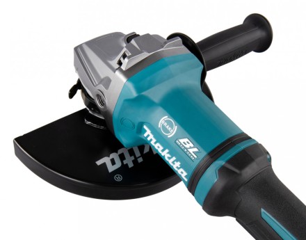 Аккумуляторная угловая шлифовальная машина XGT Makita GA038GZ купить в Когалыме
