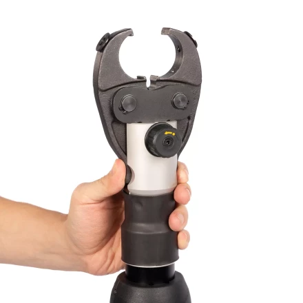 Пресс гидравлический аккумуляторный КВТ ПГРА-СО-32 для монтажа фитингов на трубы PEX, медные и из нержавеющей стали (89617) купить в Когалыме