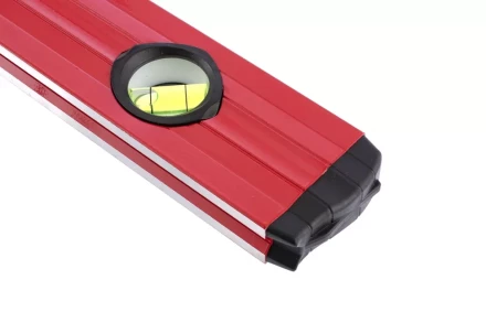 Уровень алюминиевый 1800 мм фрезерованный 3 глазка 2 эргономичные ручки MTX 332339 купить в Когалыме