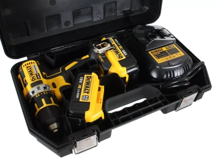 Аккумуляторная дрель шуруповерт DeWalt DСD 790 P2 купить в Когалыме