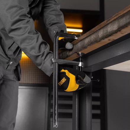 Струбцина Denzel F-образная, 100x300мм, кованая 20470 купить в Когалыме