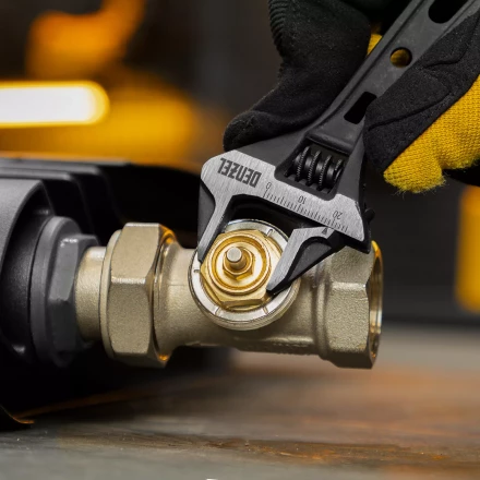 Ключ разводной 115 мм Denzel, CrV, кованый, укороченная рукоятка 15751 купить в Когалыме