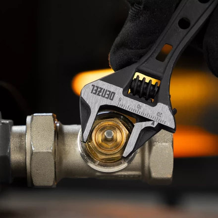 Ключ разводной 115 мм Denzel, CrV, кованый, укороченная рукоятка 15751 купить в Когалыме