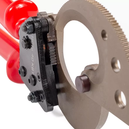 Секторные ножницы диэлектрические КВТ НСТи-40 для резки кабелей до 40 мм, проводов АС со стальным сердечником и прутков из низкоуглеродистой стали (84395) купить в Когалыме