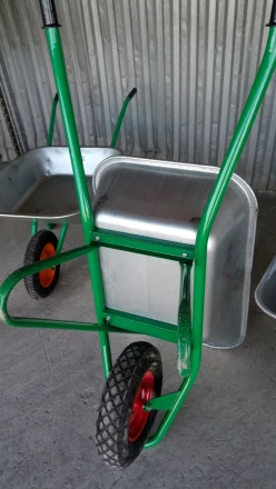 Тачка садово-строительная усиленная грузоподъемность 200 кг объем 90 л PALISAD 68935 купить в Когалыме