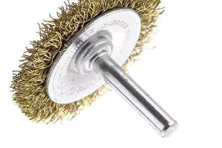 Кордщетка HAMMER плоская 50мм для дрели гофрированная латунированная сталь (207-205) купить в Когалыме
