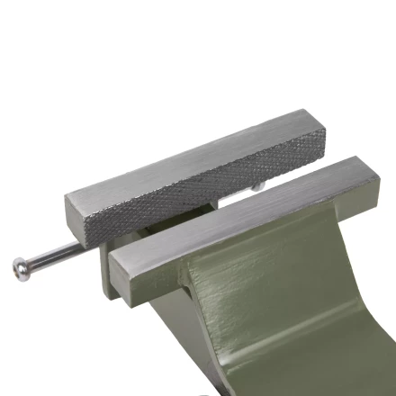 Тиски слесарные Сибртех 18619, 125 мм, стальные, поворотные купить в Когалыме