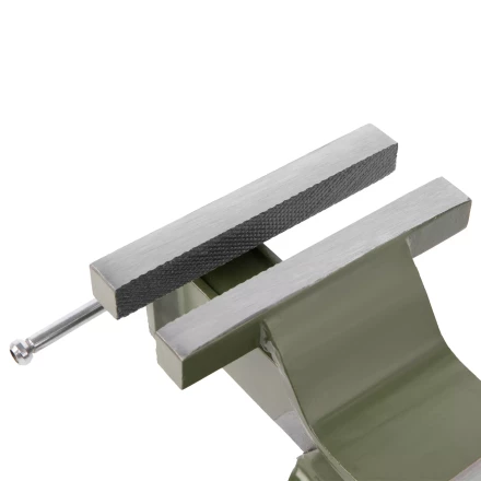 Тиски слесарные Сибртех 18620, 150 мм, стальные, поворотные купить в Когалыме