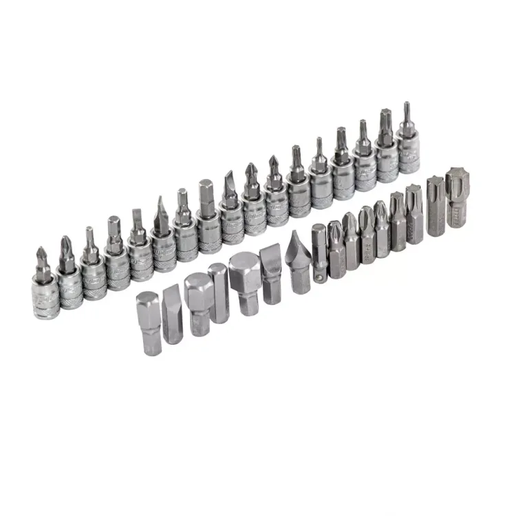 Набор инструментов 82 предметов , 120 зубьев, CrV, 1/4", 1/2" Gross 14149 купить в Когалыме