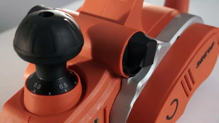 Электрорубанок РЭ-780/82 (подставка в комплекте) 50210 купить в Когалыме