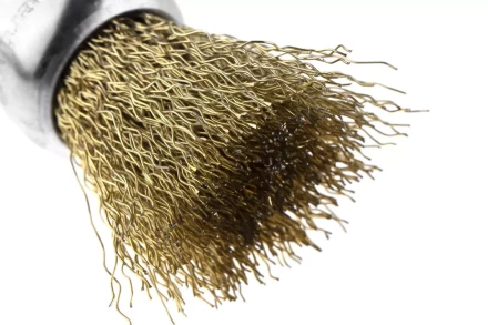 Кордщетка HAMMER кисть 25мм для дрели гофрированная латунированная сталь (207-210) купить в Когалыме