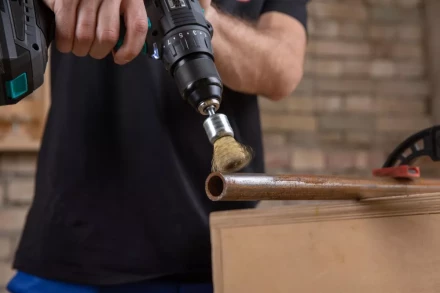 Кордщетка HAMMER кисть 25мм для дрели гофрированная латунированная сталь (207-210) купить в Когалыме