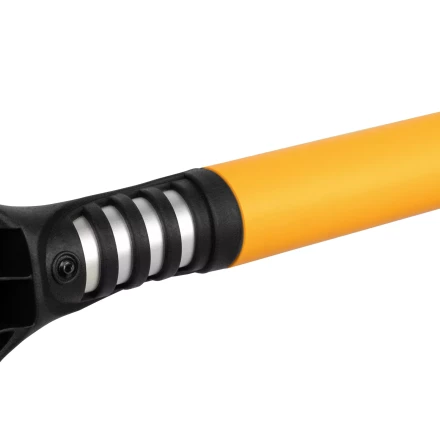 Щетка-сметка для снега со скребком 600 мм Denzel 55325 купить в Когалыме