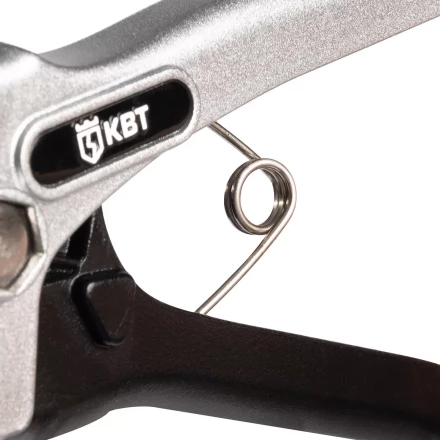 Ножницы-труборез КВТ НТП-32у для резки полипропиленовых, полиэтиленовых и металлополимерных труб до 32 мм (92146) купить в Когалыме